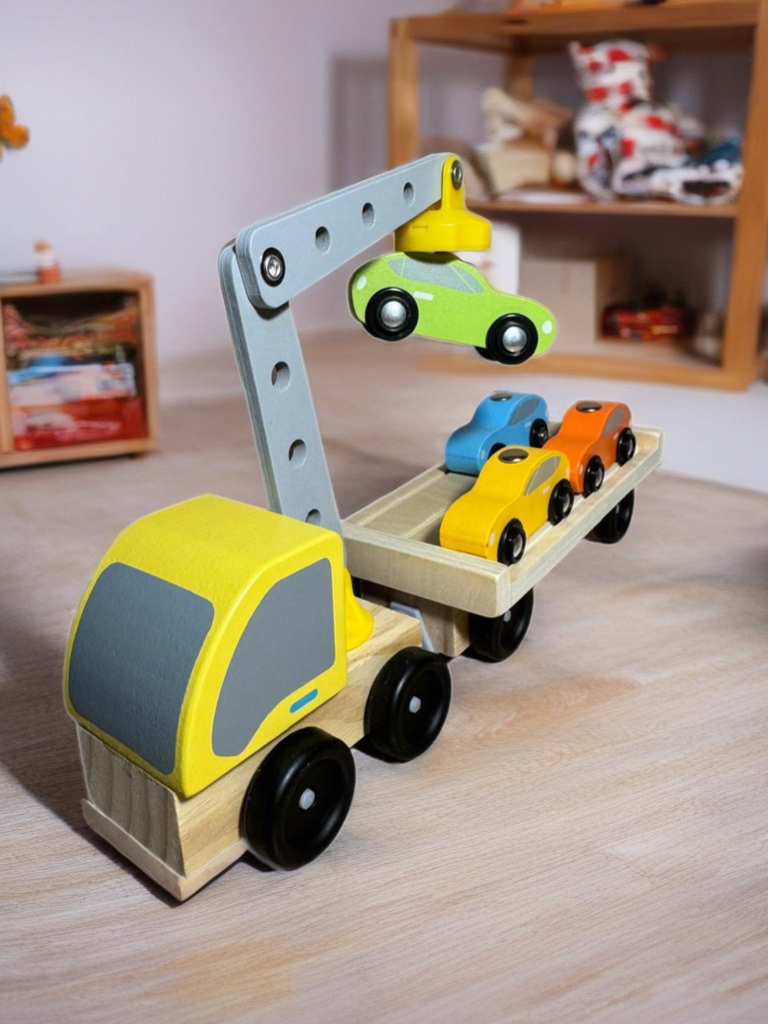 PEKE- CAMIÓN TRANSPORTADOR DE VEHICULOS